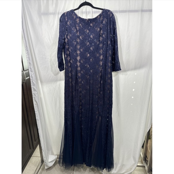 NEW $199‎ ALEX EVENINGS [ 18 R ] Sequined Lace Mermaid Gown in Navy Tan - Picture 10 of 12